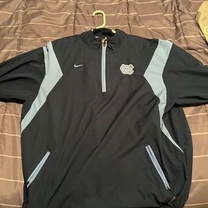Nike North Carolina 1/4 zip wind breaker